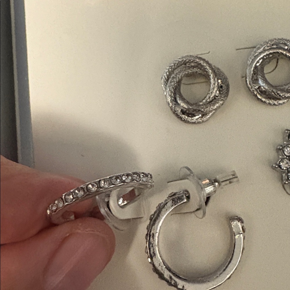 Silver Earring Set - Picture 5 of 6